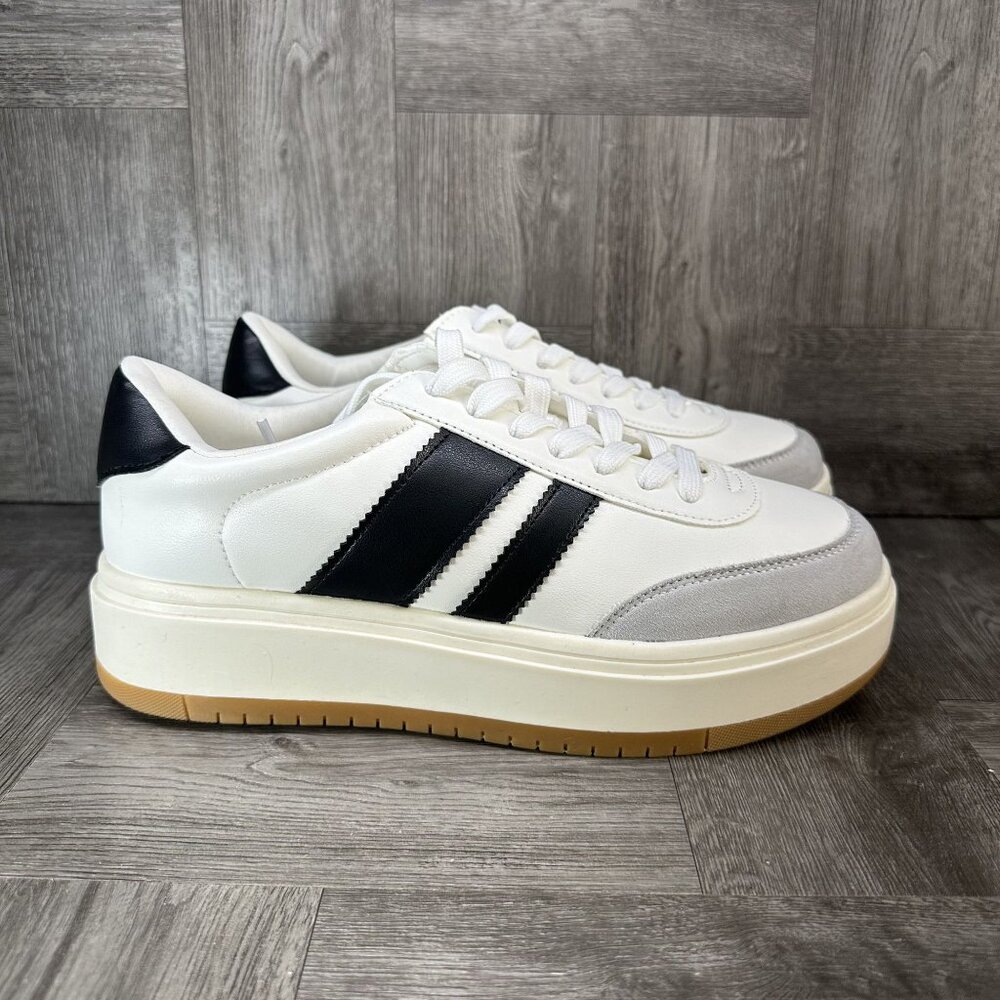Navida Platform Sneakers Womens 10M White Black Striped Chunky NEW